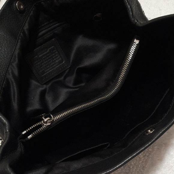 Coach Monochrome Patterned Shoulder Bag - Picture 5 of 11